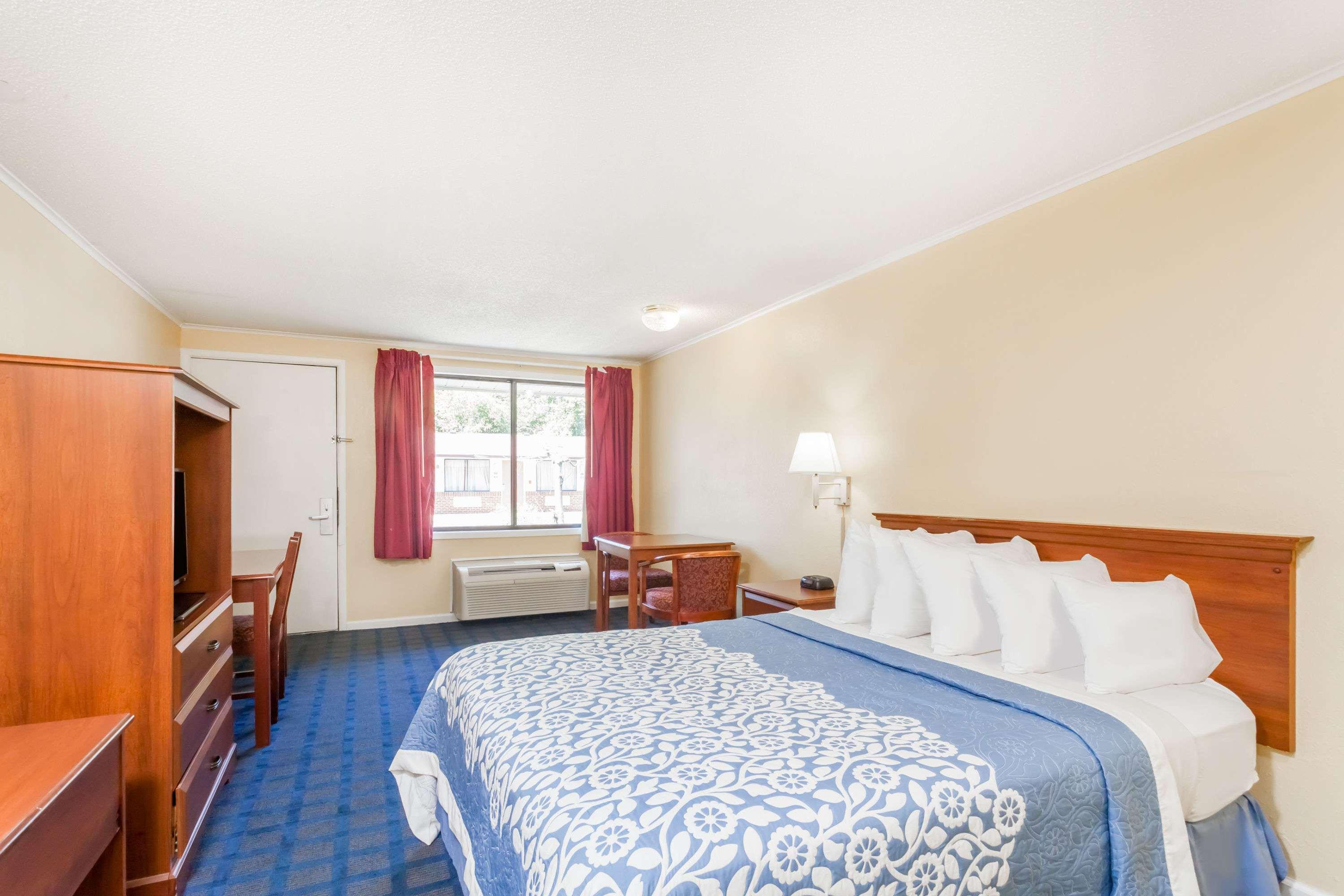 Days Inn By Wyndham Dover Downtown Εξωτερικό φωτογραφία